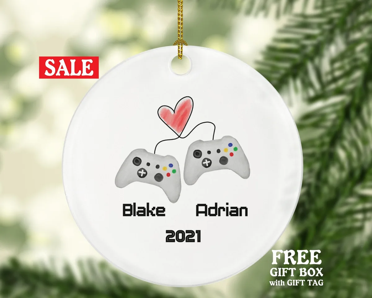 Video Game Playing Gamer Couples Christmas Ornament Personalized for Valentines / Friends -  Controller Addict