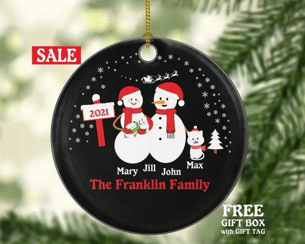 Personalized Family of 3 Ornaments with Cat Pet, Personalized Christmas Ornament, 3 snowmen, Snowman Family, Family of 3, Newborn