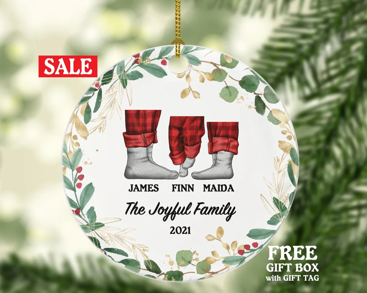 Family of 3 Christmas Ornament Personalized - Parents Mother Father Child Girl Boy Mom Dad Gift Christmas Pajamas