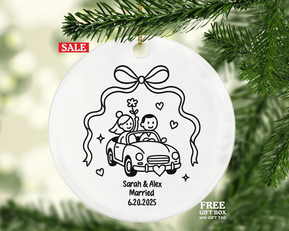 Minimalist Just Married Car Front Ornament – Bride and Groom Line Art Wedding Keepsake – Personalized Newlywed Ceramic Gift 2025